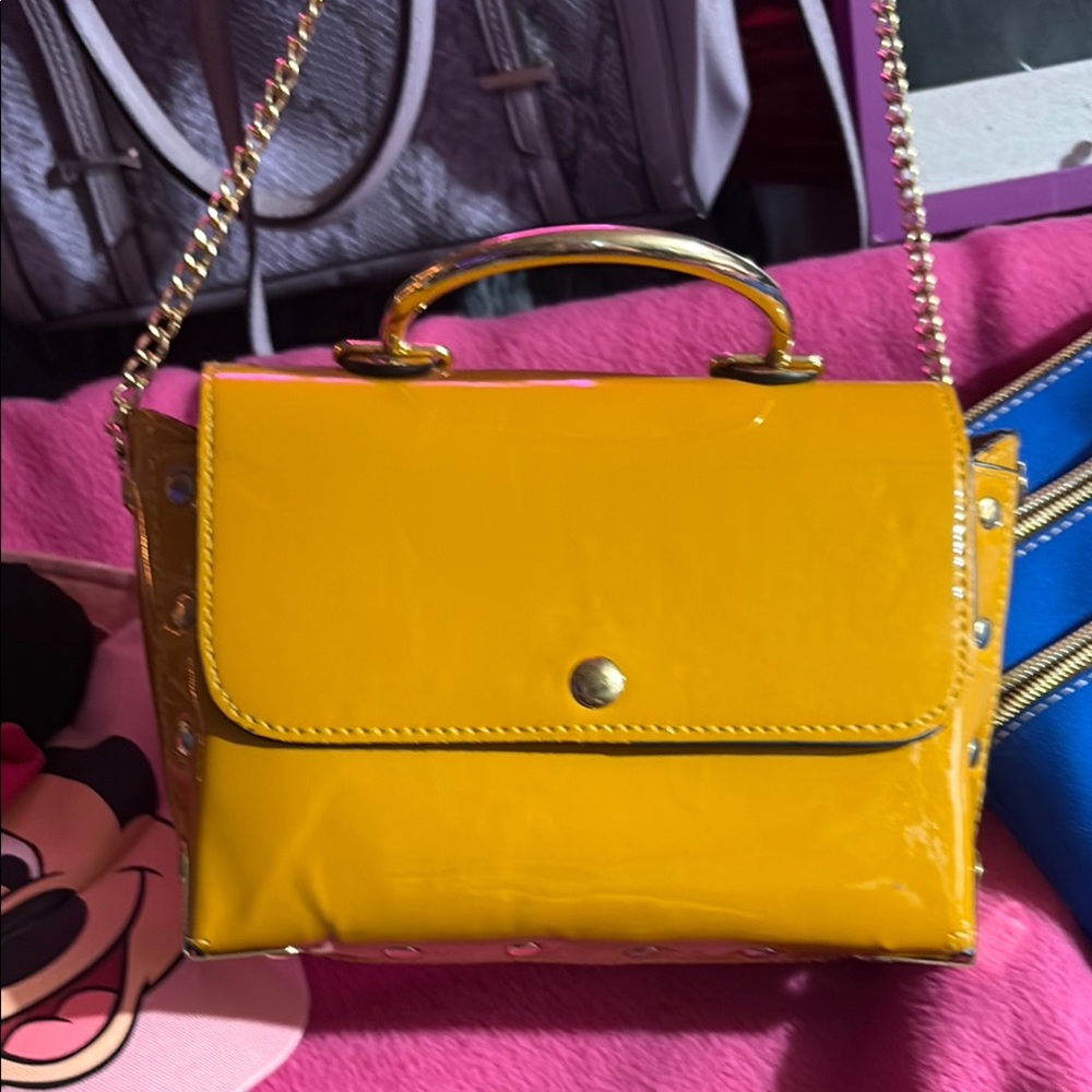 Chic Yellow Mini Bag for Effortless Style